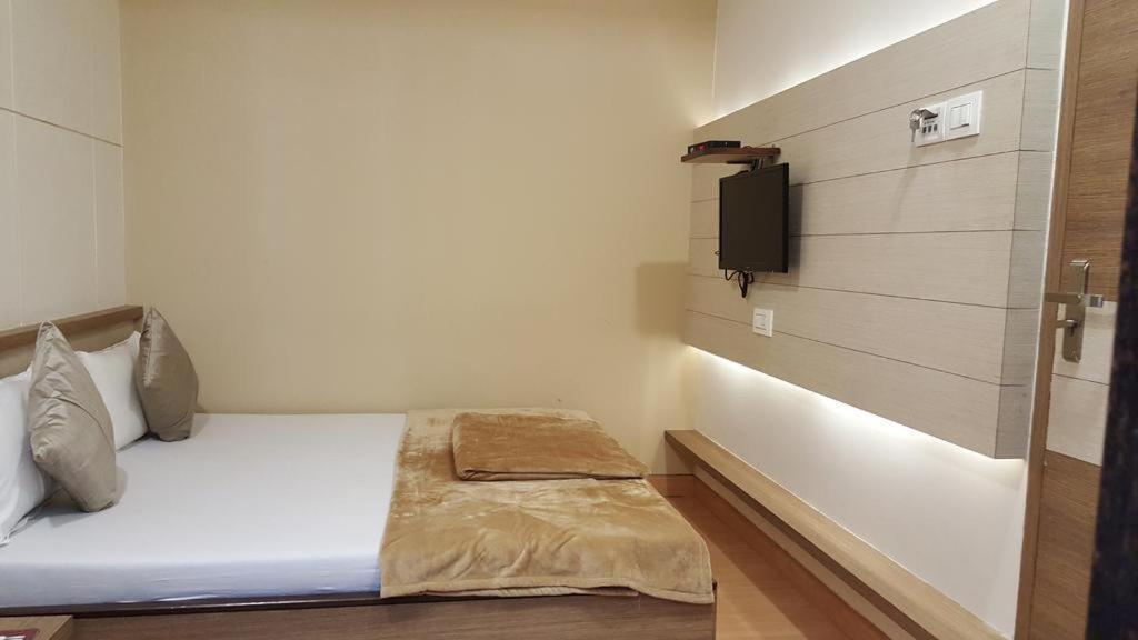 Hotel Oasis Bombay Eksteriør billede